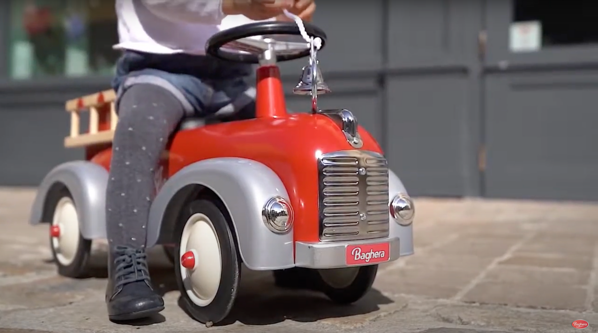 Video laden: Baghera Speedster Feuerwehr